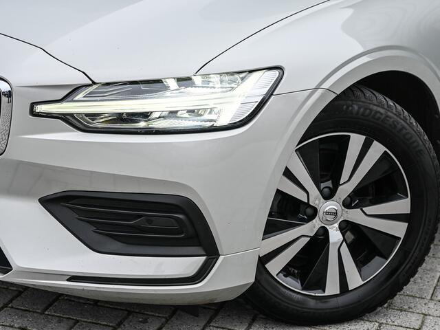 Volvo V60 2.0 D3 · NL-auto · Automaat · Parkeersensoren voor en achter · Cruise control · Led · Virtual cockpit