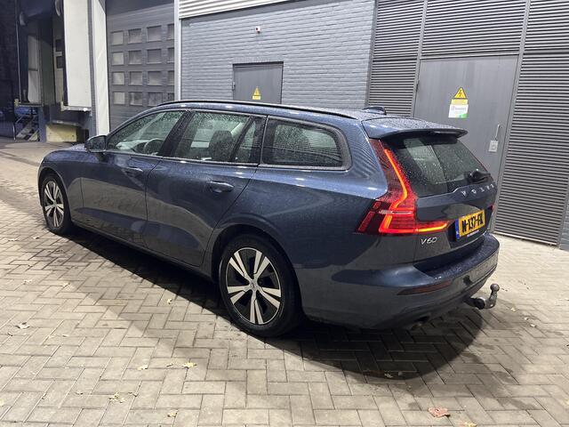 Volvo V60 B3 Momentum Advantage | 58dkm! | Trekhaak | DAB | Cruise Control | Apple Carplay