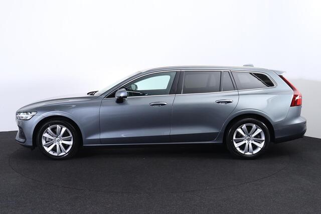Volvo V60 B3 Momentum - Leder - IntelliSafe Surround - Elektr. bedienb. voorstoelen - Parkeercamera achter - Verwarmde voorstoelen - Extra getint glas - Parkeersensoren voor & achter - Adaptieve LED koplampen -
