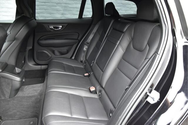 Volvo V60 2.0 T5 Momentum Pro Automaat