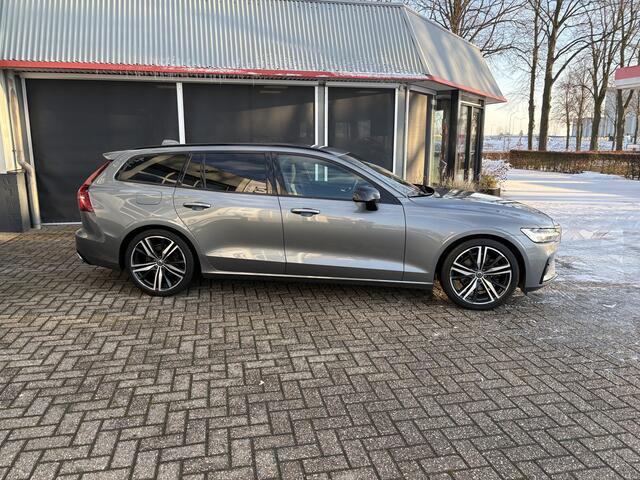 Volvo V60 2.0 B3 R-Design