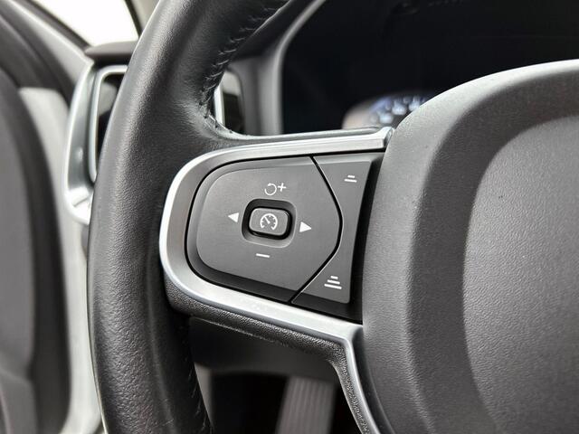 Volvo V60 2.0 B3 Momentum Advantage | Adaptive cruise | 19" | Leder | Stoe