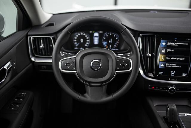 Volvo V60 2.0 B3 Momentum Advantage | Trekhaak | Advantage Styling Pack l Getint Glas | 19" | CarPlay |
