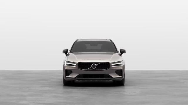 Volvo V60 T8 AWD Ultra Performance Edition Dark | Extra getint glas achter | 19" 5-triplespaaks Glossy Black Diamond Cut
