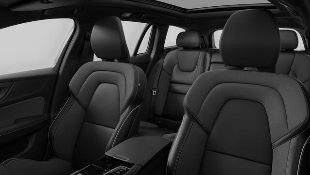 Volvo V60 T8 AWD Ultra Performance Edition Dark | Extra getint glas achter | 19" 5-triplespaaks Glossy Black Diamond Cut