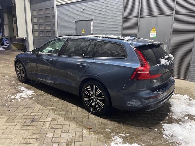 Volvo V60 T6 Plug-in hybrid Plus Dark | Panoramadak | ACC | 360° Camera | Stoel+Stuurverwarming | BLIS | Keyless
