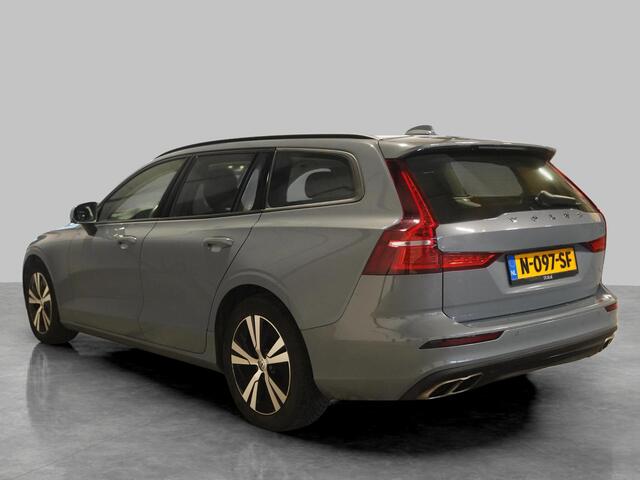 Volvo V60 2.0 B3 Momentum Advantage | Leder | Camera | Stoelverwarming | Adap Cruise | Trekhaak