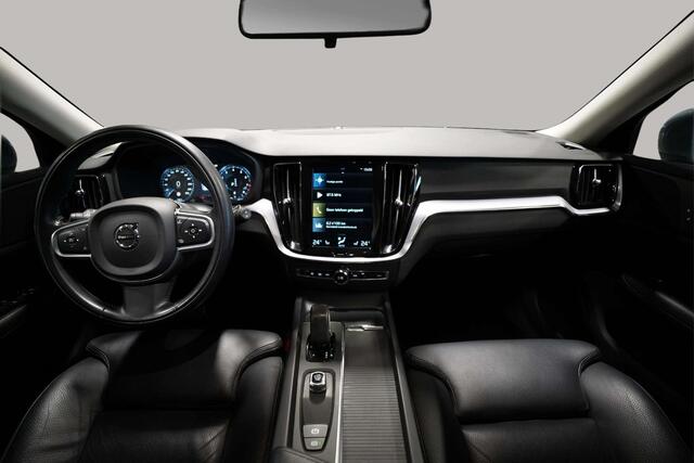 Volvo V60 2.0 B3 Momentum Advantage | Leder | Camera | Stoelverwarming | Adap Cruise | Trekhaak