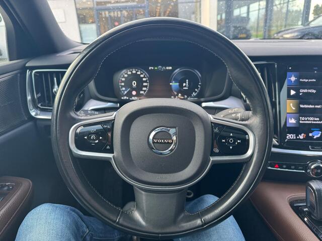 Volvo V60 2.0 T6 Recharge AWD Inscription | Trekhaak | Panoramadak | 360 Camera | Adaptieve Cruise Control | Harman Kardon |