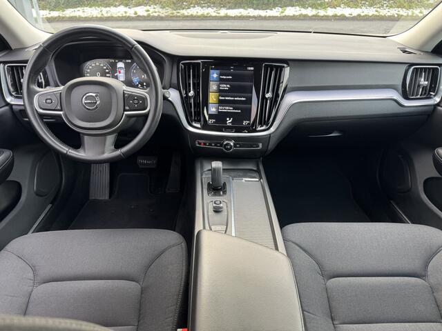 Volvo V60 2.0 B3 Momentum Advantage