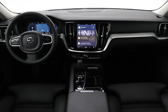 Volvo V60 T6 Plug-in hybrid Plus Dark | Panoramadak | 360° Camera | ACC | Trekhaak | Stoel+Stuurverwarming | BLIS