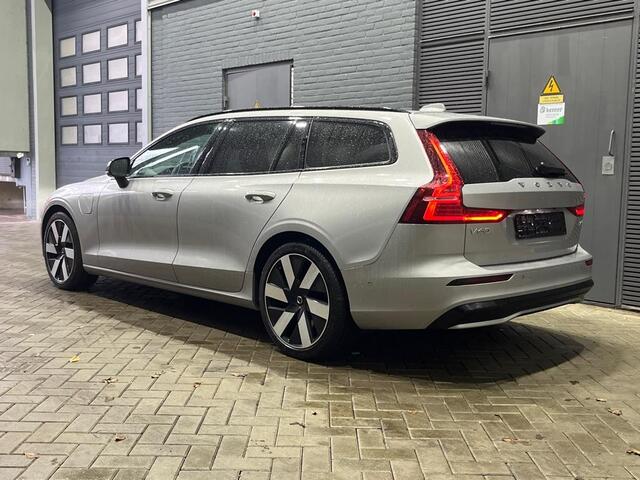 Volvo V60 T6 Plug-in hybrid Plus Dark | Panoramadak | Head-Up | ACC | 360° Camera | Stoel+Stuurverwarming