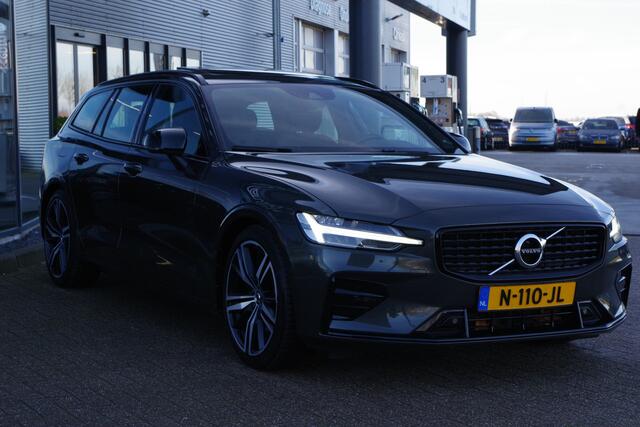Volvo V60 2.0 B3 163 PK R-Design, Panoramadak, Harman/Kardon, Trekhaak, Leder, Sportstoelen