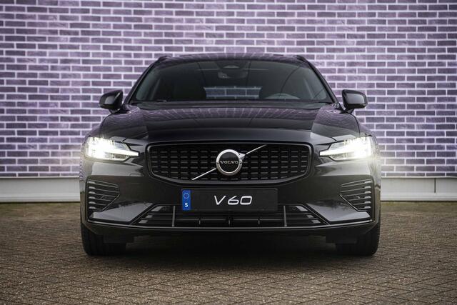 Volvo V60 2.0 T8 Plug-in hybrid AWD Plus Performance Edition Dark | Panoramadak | 19" | Polestar Tuning | Sportstoelen | Donker Glas |