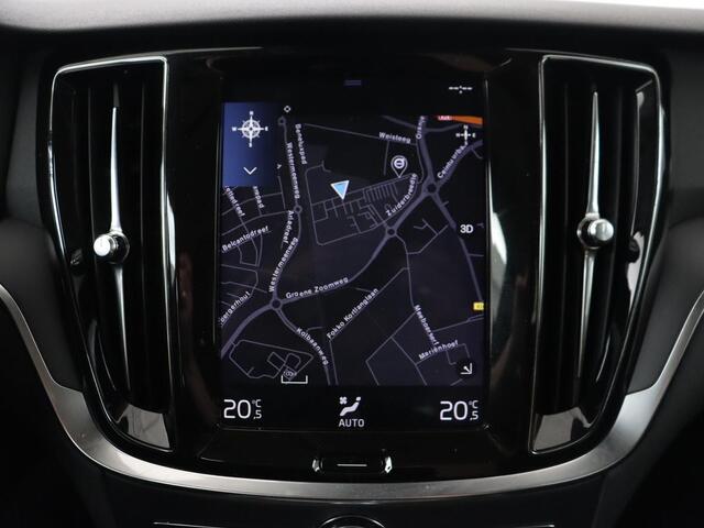 Volvo V60 2.0 D3 Momentum | Carplay | Navigatie | Full LED | Cruise control | Parkeerhulp | Climate control | Bluetooth | Digital Cockpit