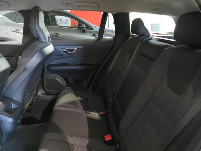 Volvo V60 2.0 B3 Core - Occasion Lease vanaf ¤664 p/m - Verwarmde voorruit / (achter)stoelen & stuur - Camera - getinte ramen achter