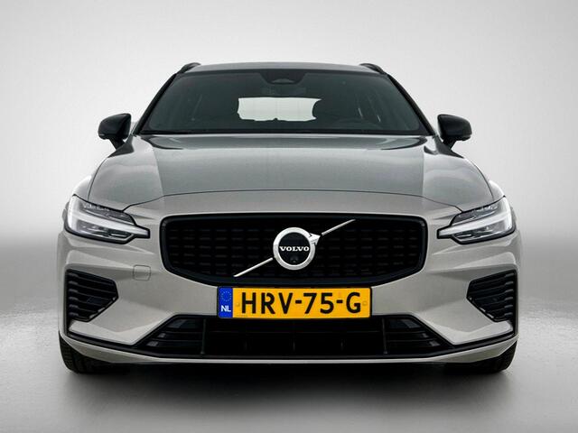 Volvo V60 T6 Recharge AWD Plus Dark - IntelliSafe Assist & Surround - 360º Camera - Harman/Kardon audio - Verwarmde voorstoelen, stuur & achterbank - Parkeersensoren voor & achter - Elektr. bedienb. voorstoelen met geheugen - Elektr. inklapbare trekhaak - 18' LMV