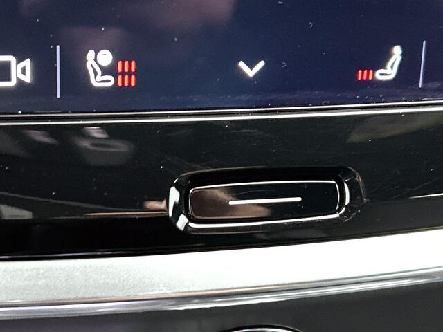 Volvo V60 T6 Recharge AWD Plus Dark - IntelliSafe Assist & Surround - 360º Camera - Harman/Kardon audio - Verwarmde voorstoelen, stuur & achterbank - Parkeersensoren voor & achter - Elektr. bedienb. voorstoelen met geheugen - Elektr. inklapbare trekhaak - 18' LMV