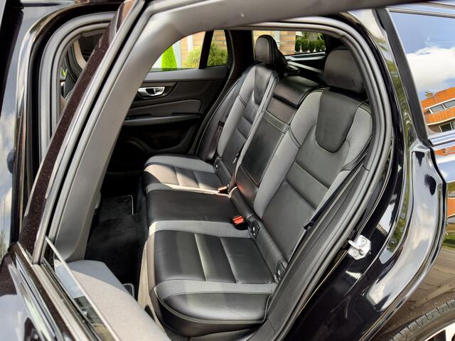 Volvo V60 2.0 T5 R-DESIGN 251PK AUT8 PANODAK LEDER NAVI CAMERA APPLE-CARPLY LED LMV PDC