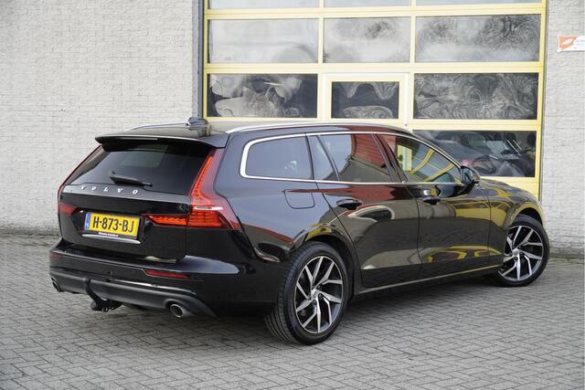 Volvo V60 2.0 T4 211PK! Automaat Momentum Pro BJ2020 Lmv 18" | Led V+A | Pdc | Navi | Trekhaak | Elek. achterklep | App-Connect | Climate control | Cruise control | Virtual cockpit | Climate control | Cruise control | Extra getint glas