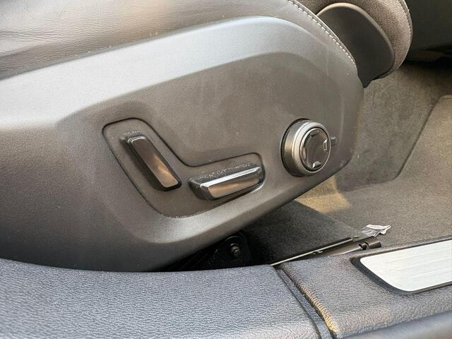 Volvo V60 2.0 T6 Plug-in hybrid AWD Plus Dark | Harman/Kardon | 360 Camera | Memory | Trekhaak |