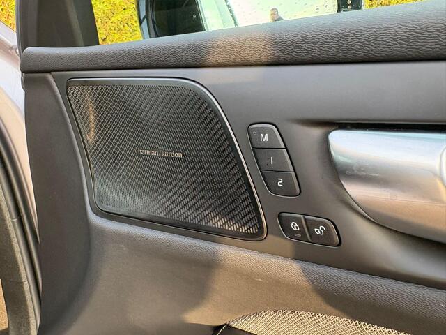 Volvo V60 2.0 T6 Plug-in hybrid AWD Plus Dark | Harman/Kardon | 360 Camera | Memory | Trekhaak |