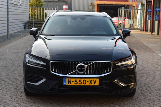 Volvo V60 2.0 T6 Recharge AWD Inscription Expression O.a: Stoel+Stuurverw. Trekhaak, PDC, Camera, ACC, Etc. All-in prijs!