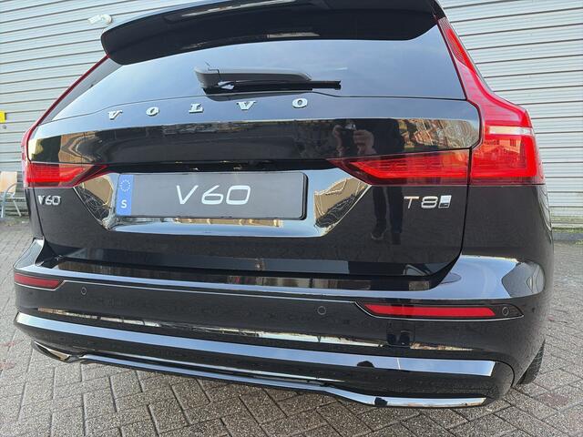Volvo V60 2.0 T8 Plug-in hybrid AWD Ultra Perf. Ed. Dark / Nieuw uit voorraad / Head-up display / 19" Glossy Black Diamond / 360 Camera /