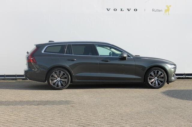 Volvo V60 T6 350PK Automaat Recharge AWD Inscription Panoramisch schuif-kanteldak / Semi elektrisch wegklapbare trekhaak / DAB+ / Apple Carplay / Lederen bekleding / 360graden camera