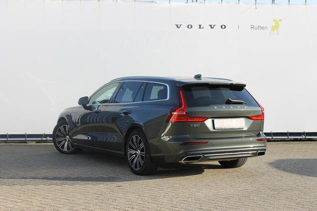 Volvo V60 T6 350PK Automaat Recharge AWD Inscription Panoramisch schuif-kanteldak / Semi elektrisch wegklapbare trekhaak / DAB+ / Apple Carplay / Lederen bekleding / 360graden camera