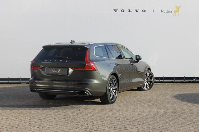 Volvo V60 T6 350PK Automaat Recharge AWD Inscription Panoramisch schuif-kanteldak / Semi elektrisch wegklapbare trekhaak / DAB+ / Apple Carplay / Lederen bekleding / 360graden camera