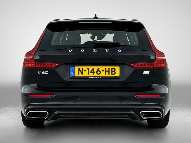 Volvo V60 2.0 T8 Hybride SOH 94% AWD R-Design / Panoramadak / Leder / Navigatie / Adap. Cruise / Pdc.V+A / Stuur- Stoelverwarming / Apk 01-2028