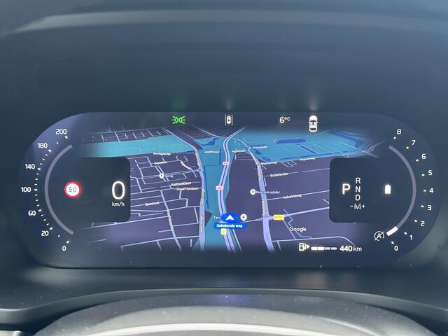 Volvo V60 2.0 B4 Essential Edition / Voor+achter+stuur verwarmd / Leder / BLIS / Camera achter / Pilot assist + ACC /