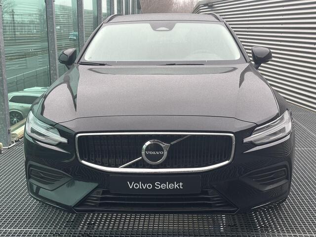 Volvo V60 2.0 B4 Essential Edition / Voor+achter+stuur verwarmd / Leder / BLIS / Camera achter / Pilot assist + ACC /