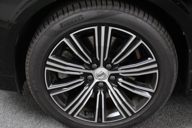 Volvo V60 2.0 T5 250pk Automaat Inscription Navigatie Apple Carpla/Android Auto Climate control Leder Parkeer sensoren Virtual Cockpit |Lichtmetalen velgen 18"