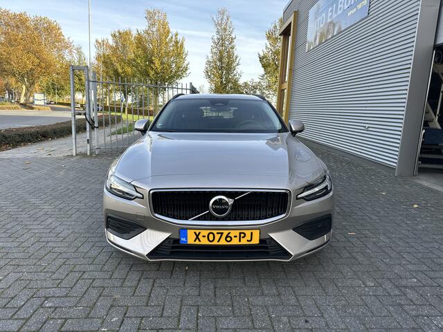 Volvo V60 2.0 B3 Essential Edition