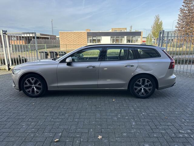 Volvo V60 2.0 B3 Essential Edition