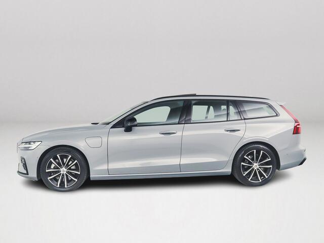 Volvo V60 T6 Plug-in hybrid AWD Plus Dark | Panoramadak | Harman Kardon | 360° camera | Trekhaak | Stoel- stuurverwarming