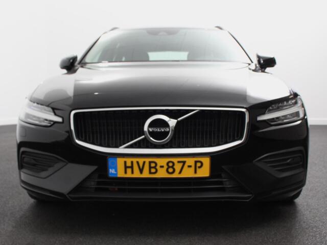 Volvo V60 2.0 B4 Momentum | Climate control | Cruise control adaptieve | Parkeersensoren | Achteruitrijd camera | LED | Verwarmde voorstoelen | Lane assist | Apple Carplay/ Android Auto