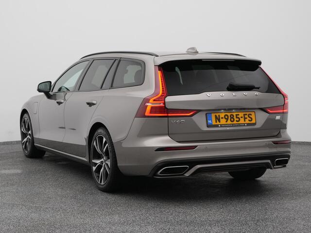 Volvo V60 2.0 T6 Recharge AWD R-Design | CAMERA | ADAPTIVE | STOEL- EN STUURVERW. | TREKHAAK