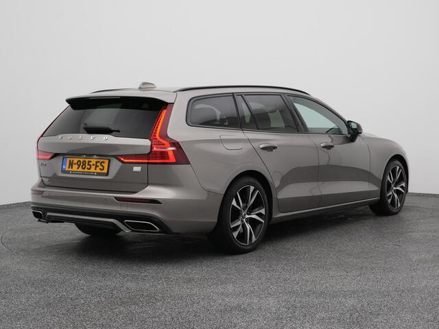 Volvo V60 2.0 T6 Recharge AWD R-Design | CAMERA | ADAPTIVE | STOEL- EN STUURVERW. | TREKHAAK