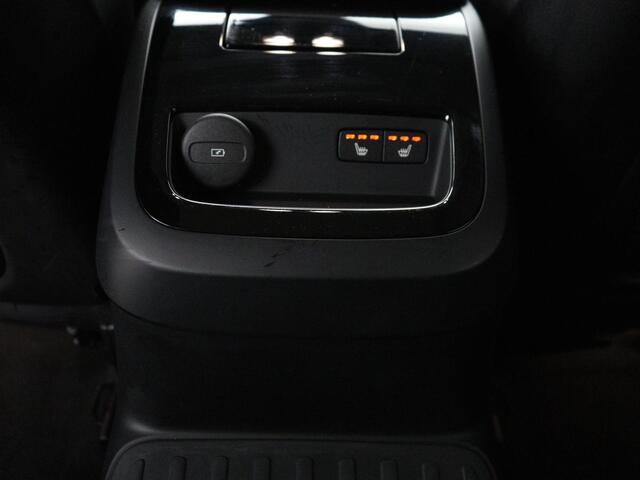 Volvo V60 2.0 T8 Plug-in AWD Ultimate Bright | Panoramadak | Trekhaak | Leder | Stoelventilatie | 360 Camera | Harman/Kardon | Head-Up | Keyless | Carplay | Achterbankverwarming | Adaptive cruise | PHEV