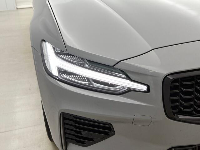 Volvo V60 2.0 T6 AWD Plus Dark | Panorama dak | Black Pack | Rijklaar |