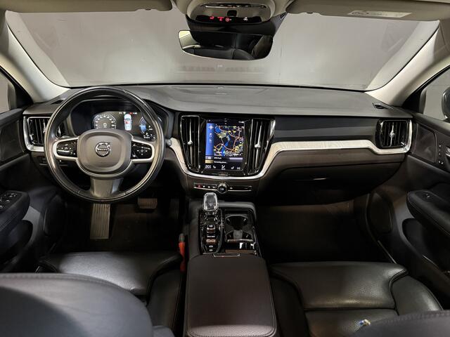 Volvo V60 2.0 T6 Recharge AWD Inscription | Panoramadak | Stoel/Stuurverwarming | Apple carplay | Elek. trekhaak | Sportstoelen | Leder