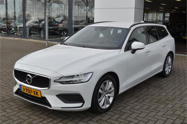 Volvo V60 2.0 B3 Momentum Vol Leer | Camera | Stoel en stuurverw. | Trekhaak 1800kg Carplay | Dealer onderhouden |