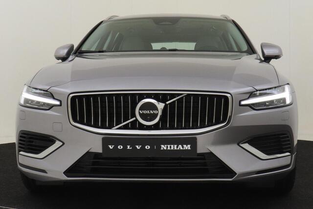 Volvo V60 T8 PLUG-IN HYBRID AWD ULTRA BRIGHT -PANO.DAK|BOWERS&WILKINS|GEVENT.LEDER+MASSAGE|HEAD-UP DISP.|POWER-SEATS|GELAAGD.GLAS