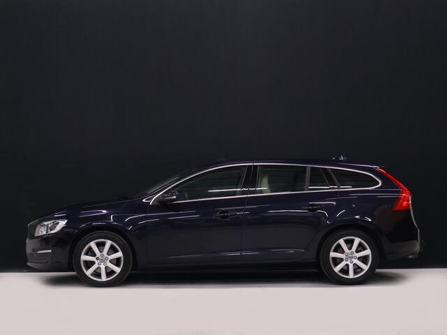 Volvo V60 2.0 T4 Polar+ [SCHUIFKANTELDAK, TREKHAAK, CRUISE CONTROL, BLUETOOTH TELEFOON, HARMAN/KARDON, ACHTERUITRIJCAMERA, PDC V+A, STUURVERWARMING, NIEUWSTAAT]
