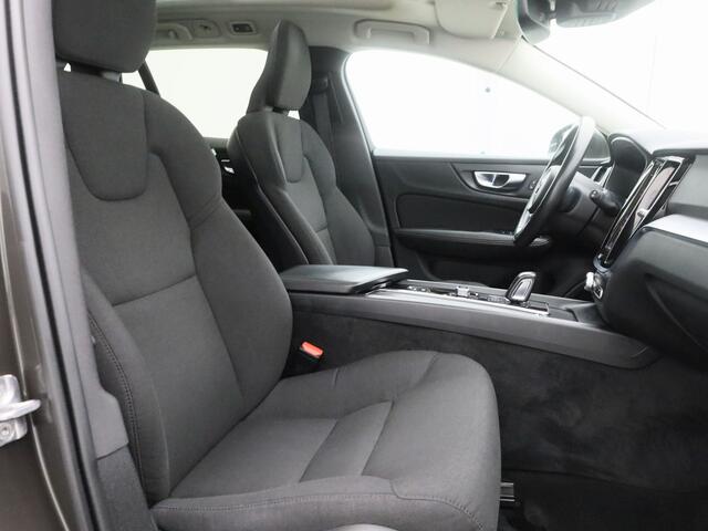 Volvo V60 2.0 B3 Momentum | PANO | CAMERA | ADAPTIVE | STOEL- EN STUURVERW.