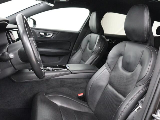 Volvo V60 2.0 T6 Recharge AWD R-Design | Trekhaak | Stoelventilatie | Massage | Memory | Adaptive cruise | Carplay | Camera | Keyless | Navigatie | Full LED | PHEV | Plug In