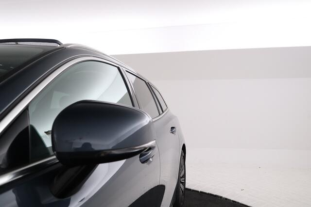 Volvo V60 2.0 T8 Twin Engine AWD Inscription Panorama, Apple carplay, Leder, Climate,